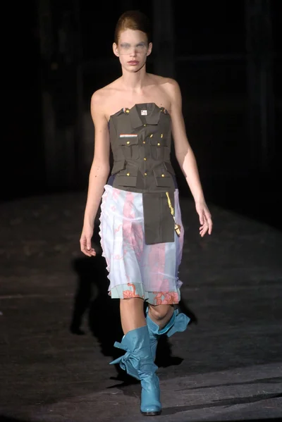 Look 26